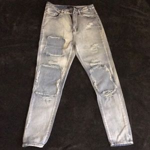 White Fox Ripped High Wasted Jeans (Size Small)
